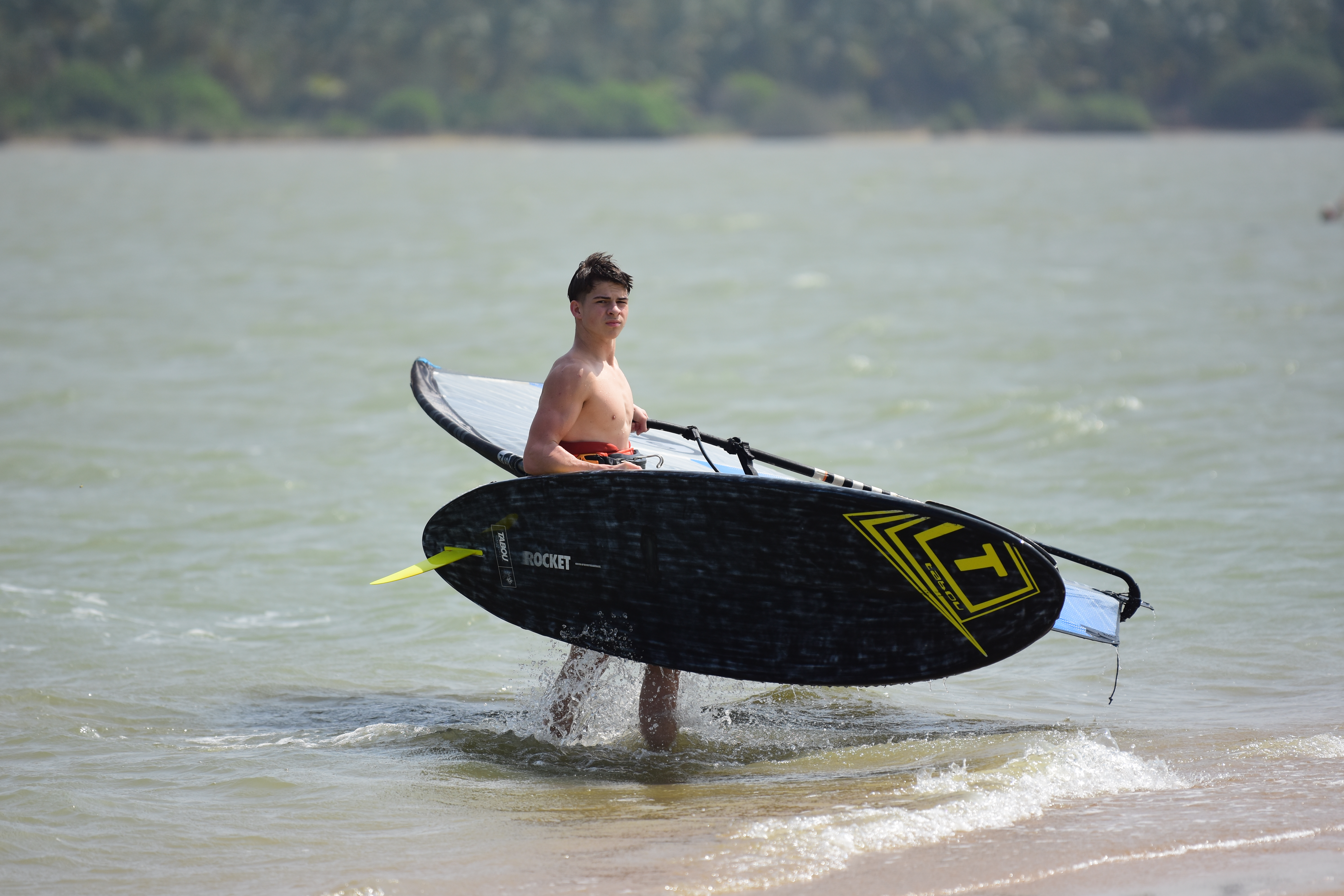 Funboard windsurfing in Kalpitiya flat water lagoon