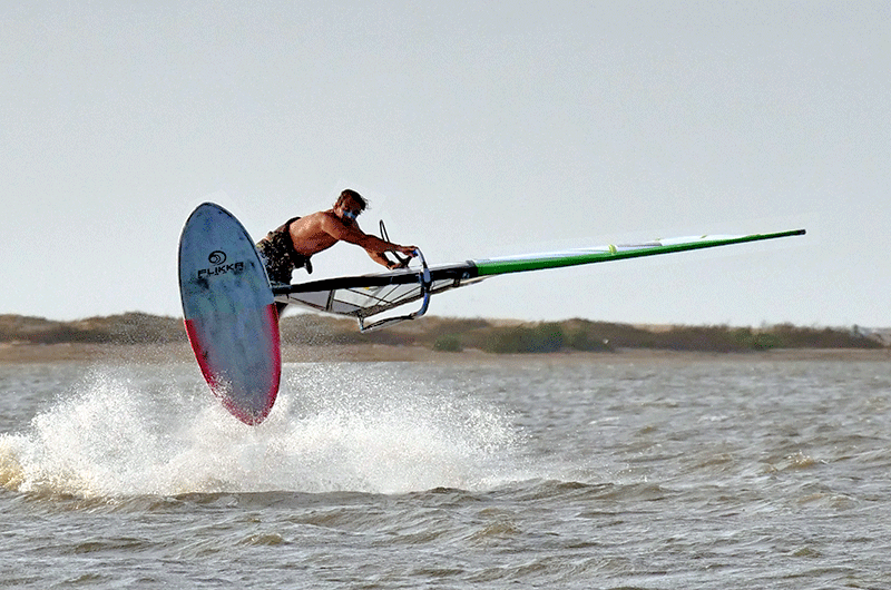 Private windsurfing lessons in Kalpitiya lagoon at sunset